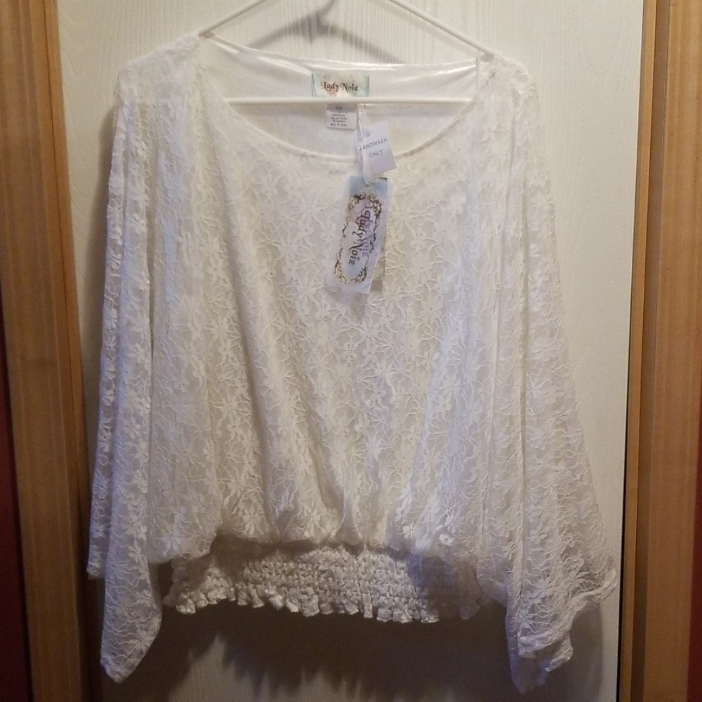BNWT Beautiful Boutique Lace Top sz 2xl